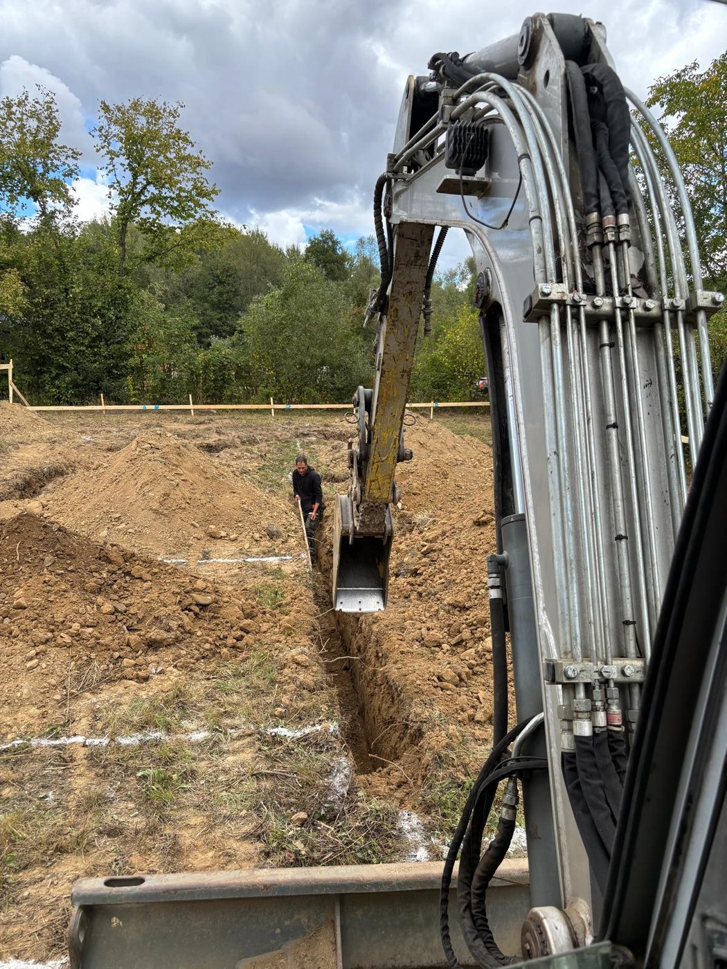 Săpături și lucrări de fundație pe șantierul MTB Estate